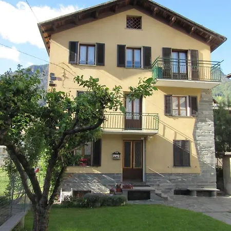 Semesterbostad Tra Le Vette